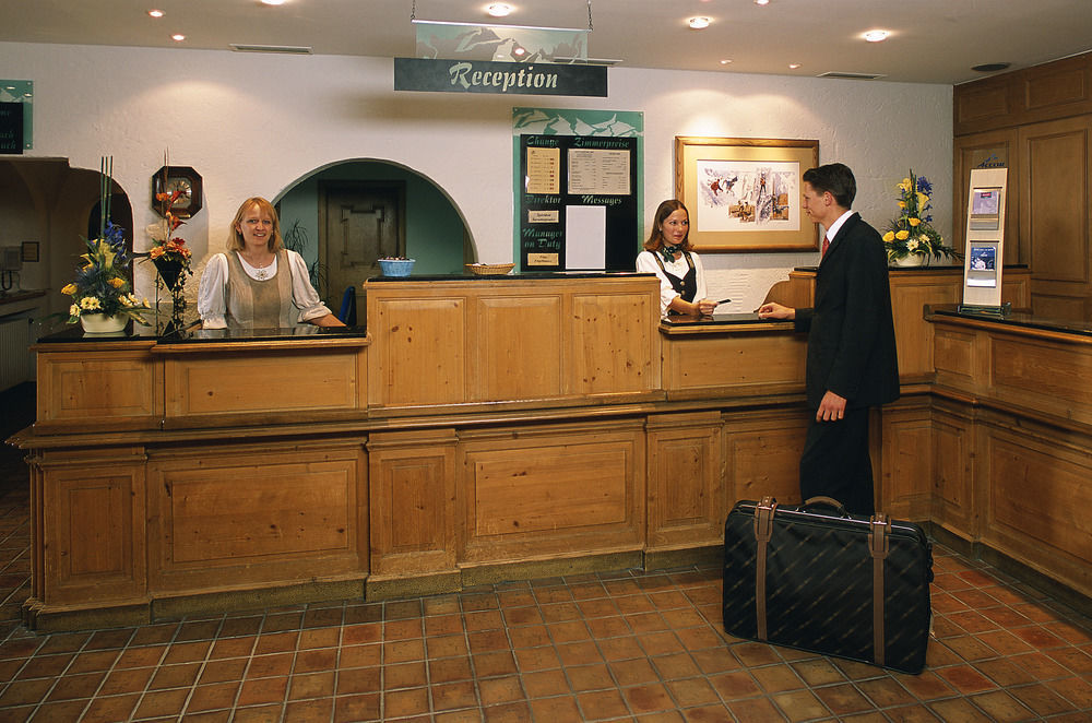 Mercure Hotel Garmisch Partenkirchen Exterior photo